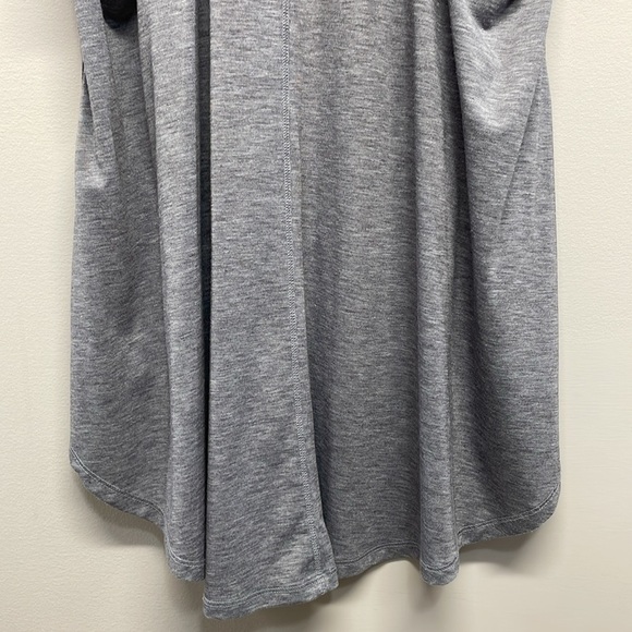 Athleta Essence relaxed High Low Tank Heather Gray S - Picture 6 of 12